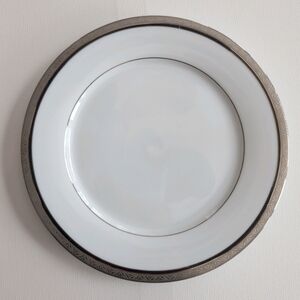 💖2/$25💖 Noritake Contemporary Kingswood Platinum Fine China Dinner Plate